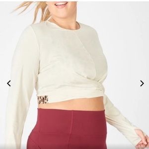NWT XL Fabletics twist front crop top